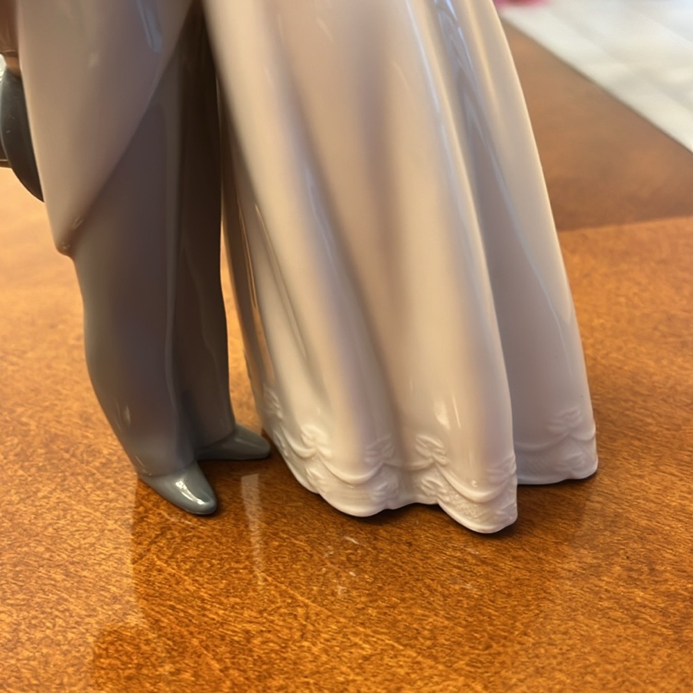 Lladro Elegant Wedding -Lladro - Picture 5 of 7